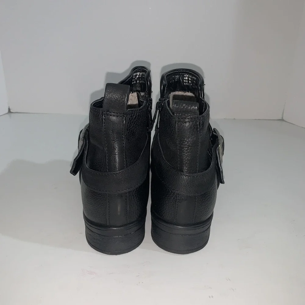 Miz Mooz Boots Womens Size 8.5 Black Leather Suzy Ankle Zip Buckle Booties EU 39